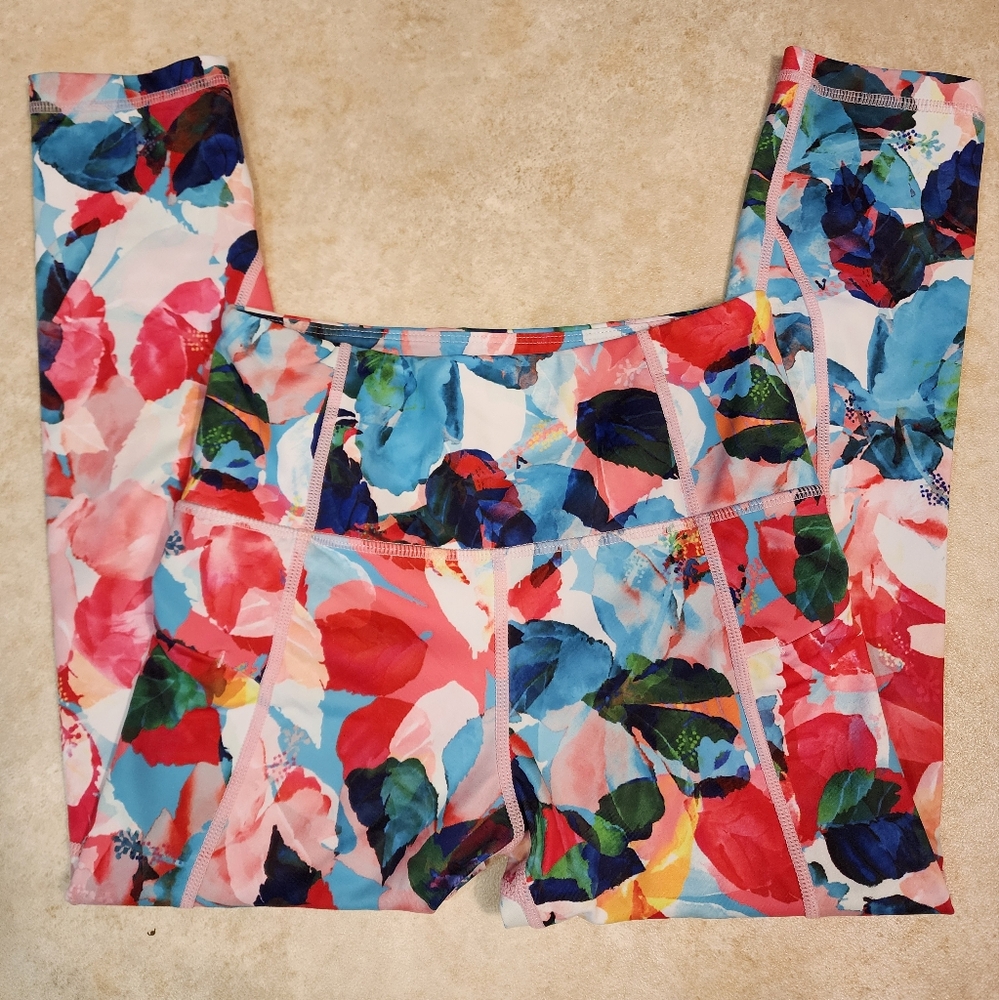 Zyia Capri Leggings